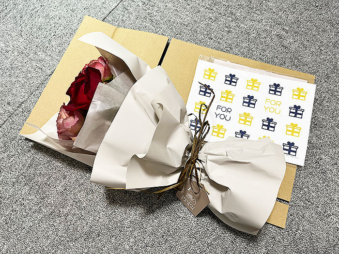 お花が到着。到着時の様子07