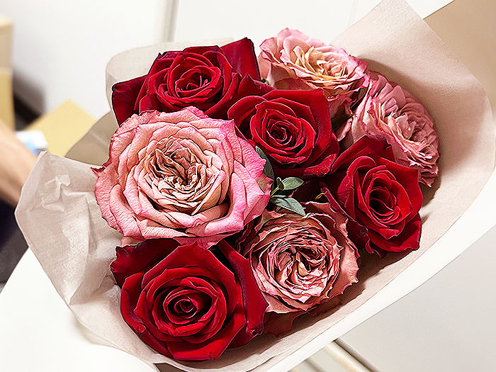 お花が到着。到着時の様子09